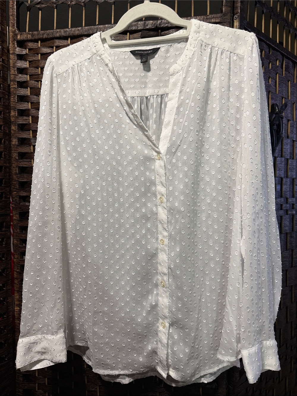 Banana Republic White Textured Swiss Dot Button-Down Blouse